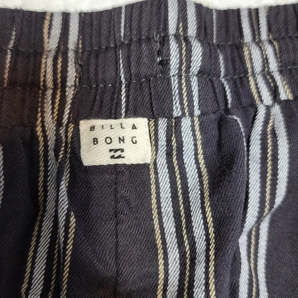 Billabong shorts - Picture 11 of 14
